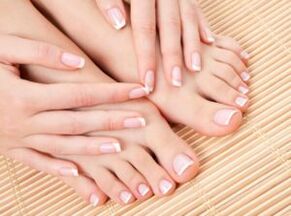 ongles sains après un traitement contre les champignons